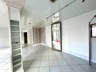 Local commercial - 67 m²