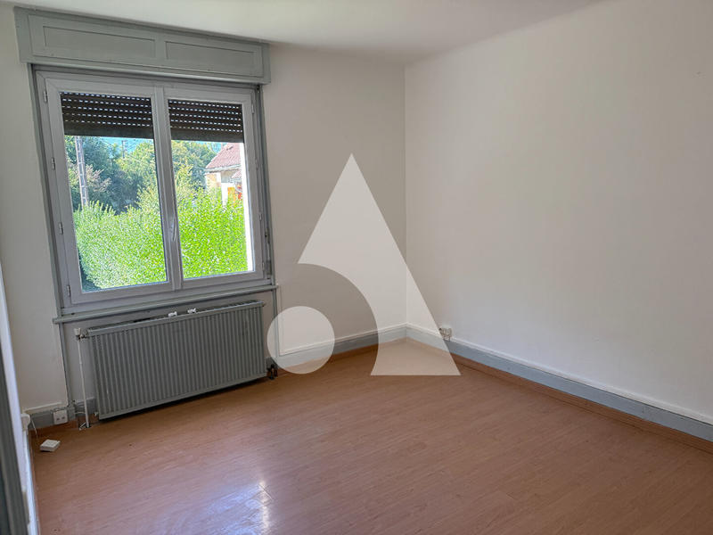 Maison - 102 m² - 6 pièces