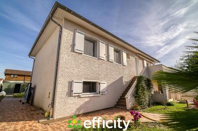 Maison - 184 m² - 7 pièces