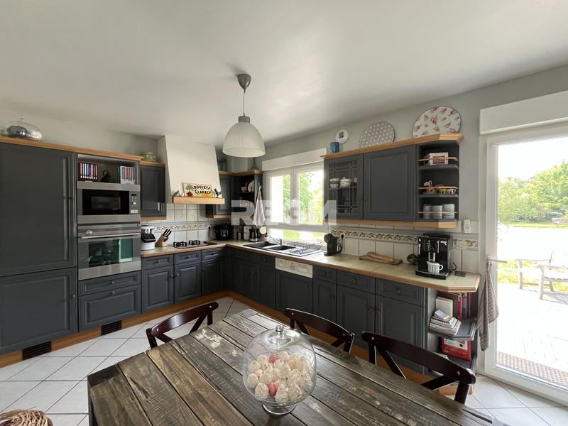 Maison - 148 m² - 6 pièces