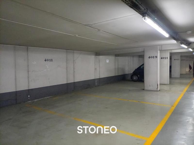Parking / Garage - 12 m²
