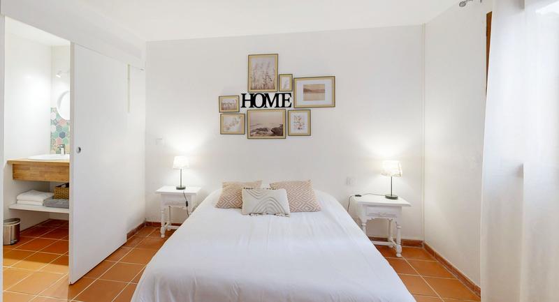 Propriété - 429 m² - 24 pièces