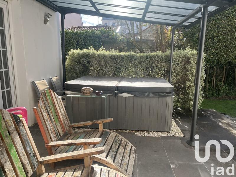 Maison de ville - 200 m² - 6 pièces