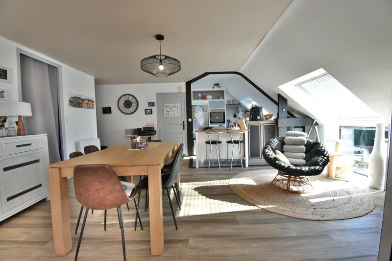Maison contemporaine - 171 m² - 8 pièces
