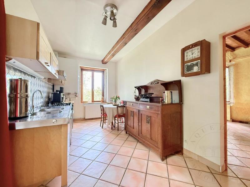 Maison - 210 m² - 9 pièces
