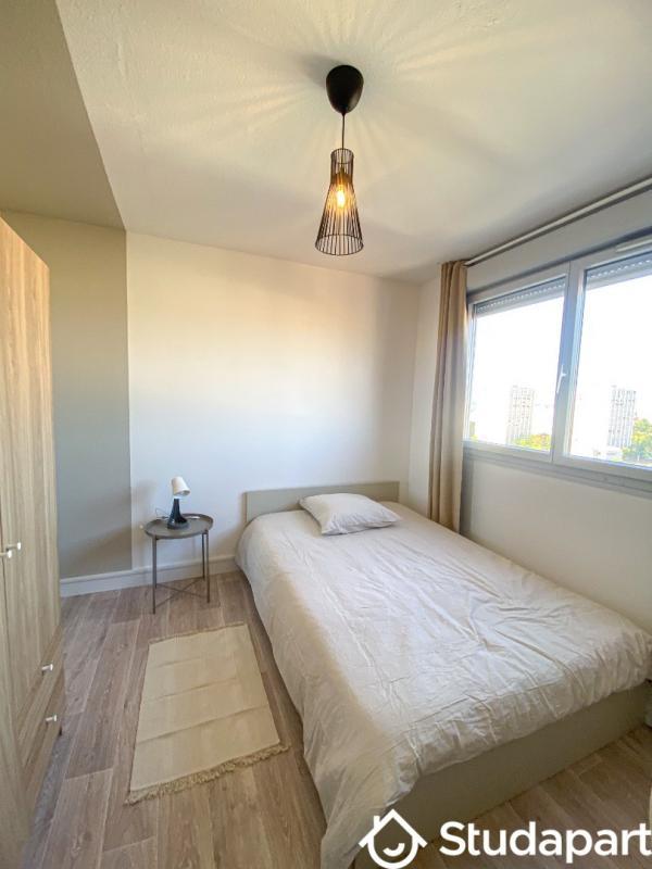 Chambre - 10 m² - 1 pièce