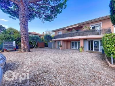 Maison - 151 m² - 5 pièces