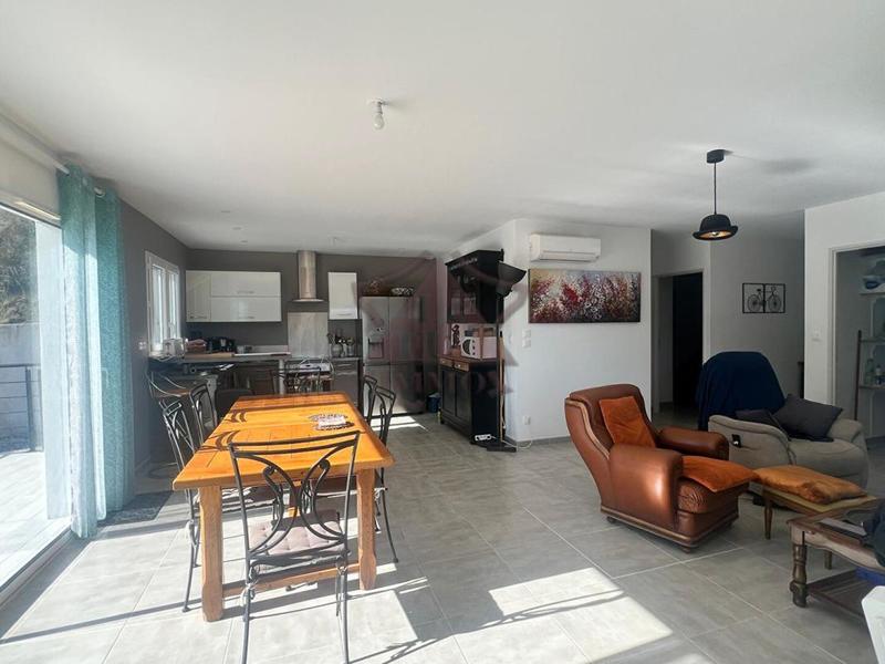 Villa - 85 m² - 4 pièces