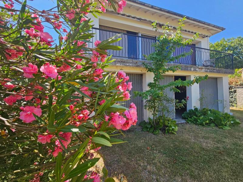 Maison - 197 m² - 7 pièces