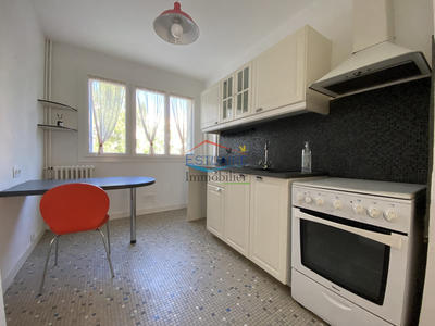 Appartement - 92 m² - 4 pièces