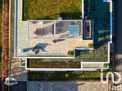 Appartement - 222 m² - 8 pièces