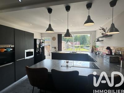 Maison - 140 m² - 5 pièces