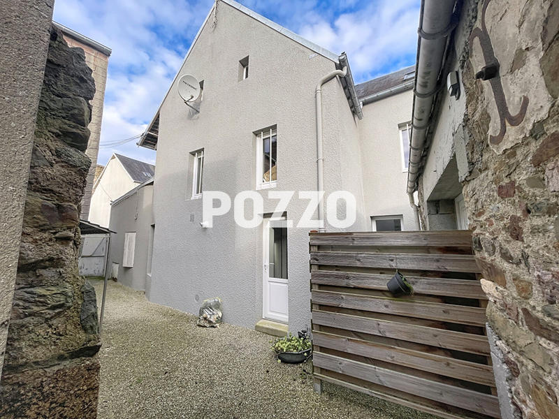 Immeuble - 143 m² - 7 pièces