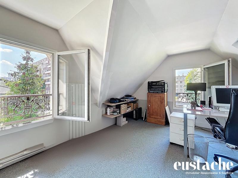 Maison ancienne - 194 m² - 7 pièces