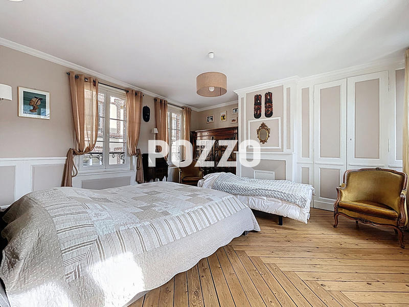 Maison - 159 m² - 6 pièces