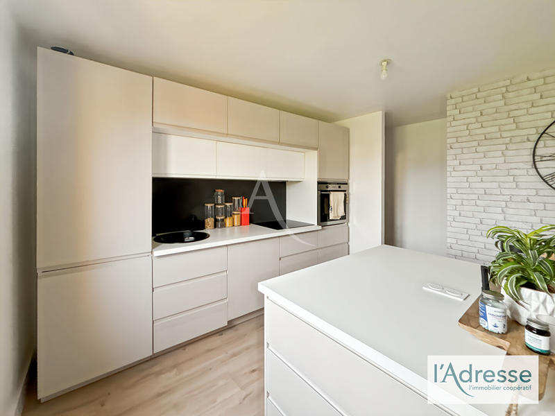 Maison - 90 m² - 3 pièces