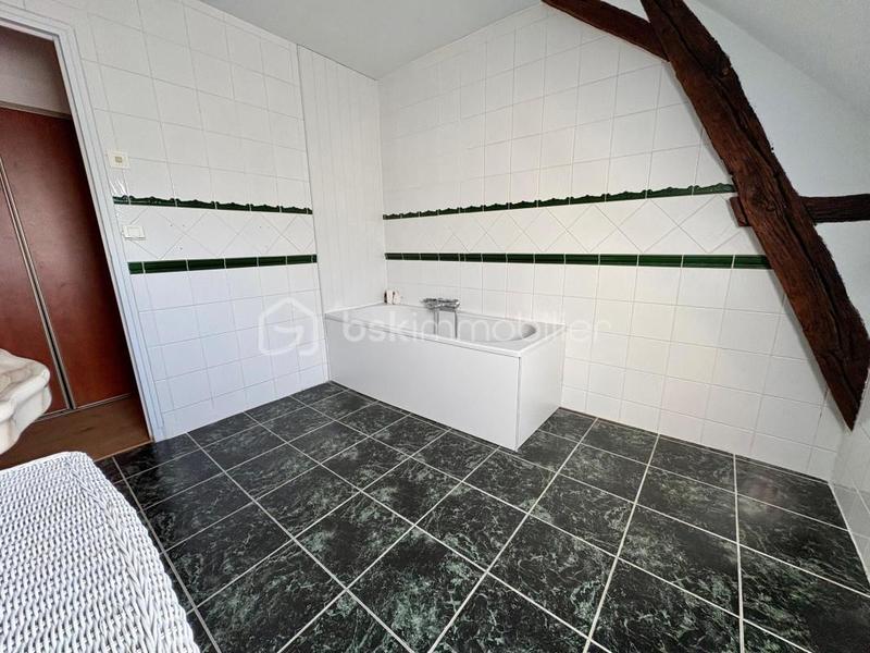 Maison - 174 m² - 6 pièces