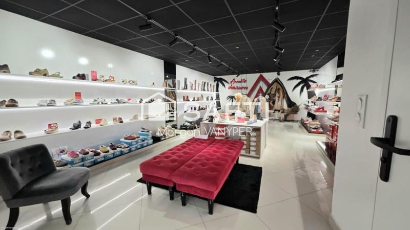 Local commercial - 140 m² - 2 pièces