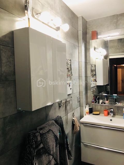 Appartement - 94 m² - 5 pièces