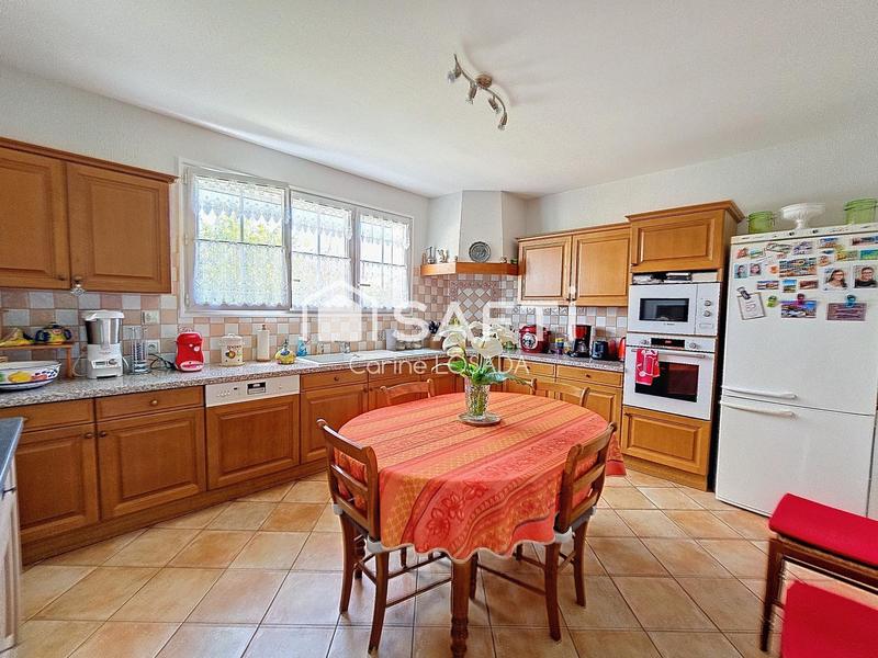 Maison - 143 m² - 6 pièces