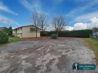 Local commercial - 173 m² - 4 pièces