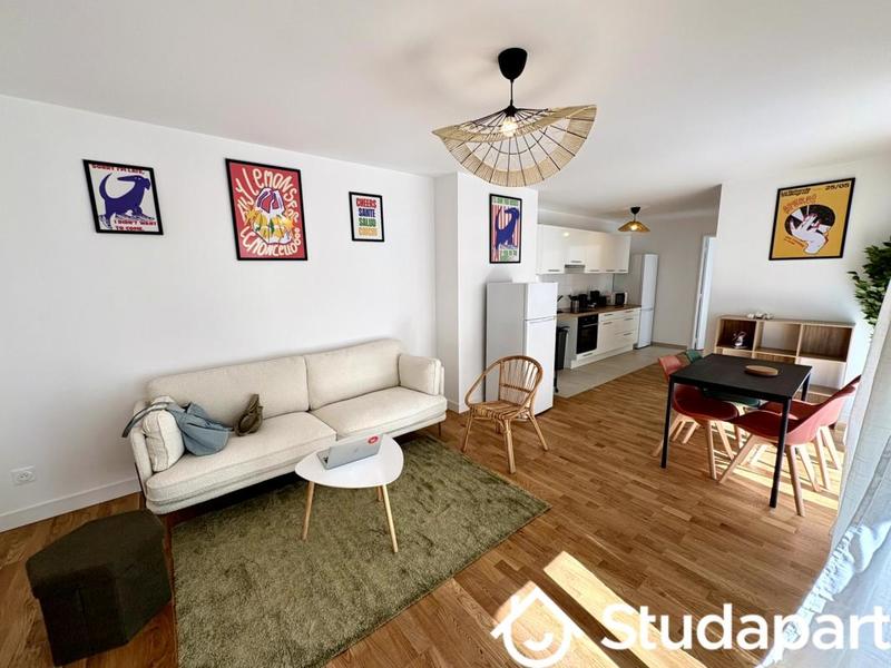 Chambre - 14 m² - 1 pièce