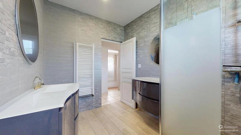 Maison - 160 m² - 5 pièces