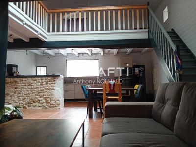 Maison - 122 m² - 2 pièces