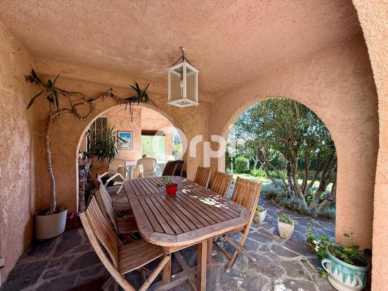 Villa - 162 m² - 5 pièces