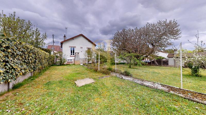 Maison - 90 m² - 3 pièces