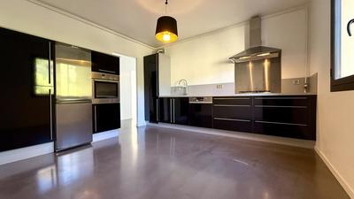 Appartement - 97 m² - 4 pièces