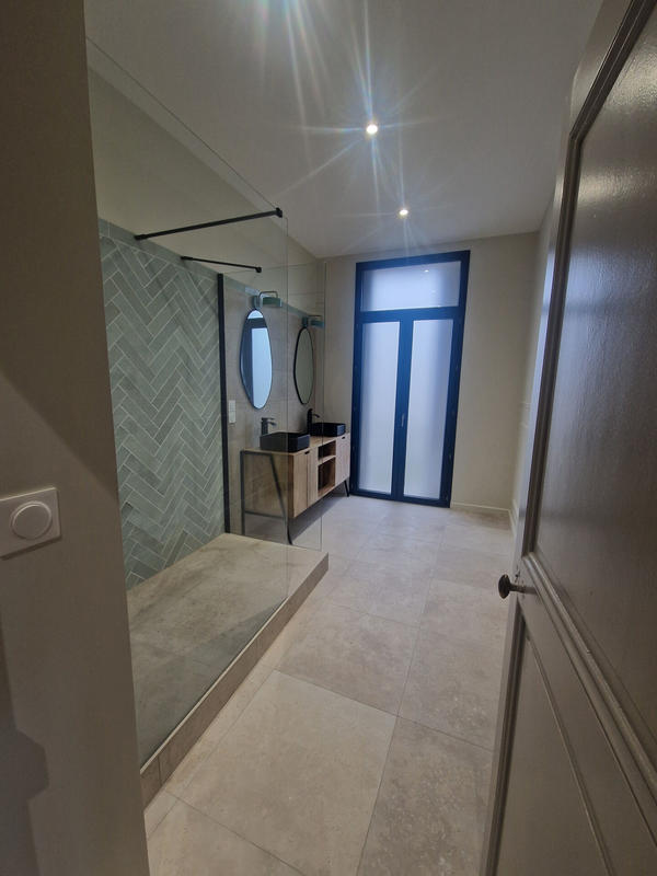 Maison - 185 m² - 6 pièces