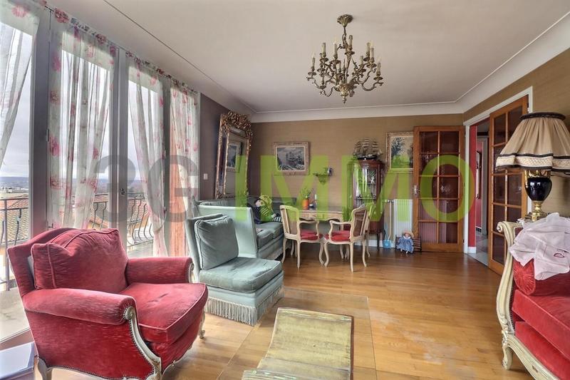 Maison - 171 m² - 7 pièces