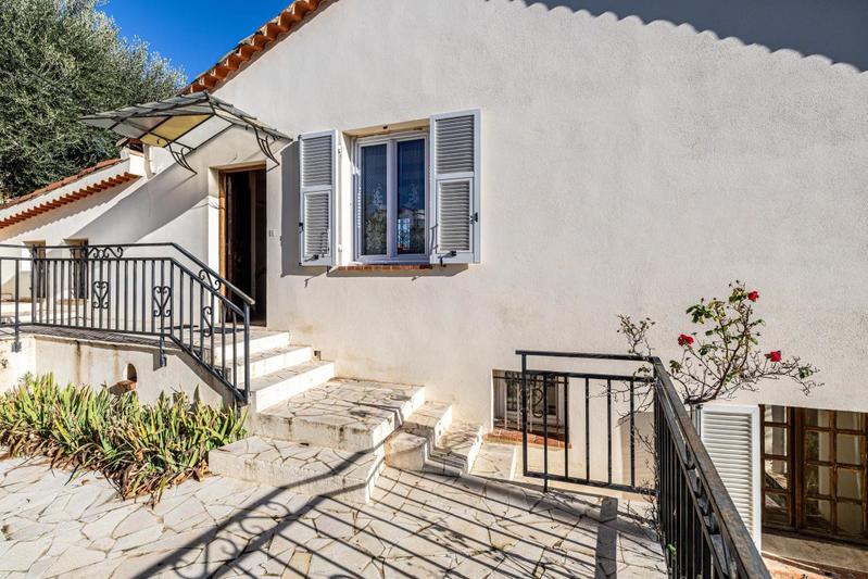 Villa - 100 m² - 4 pièces