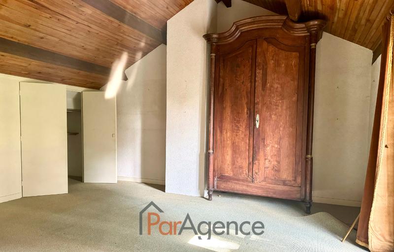 Maison - 205 m² - 7 pièces