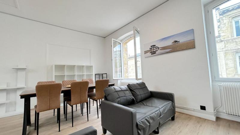 Appartement - 101 m² - 4 pièces