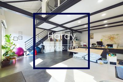 Bureau - 83 m² - 2 pièces