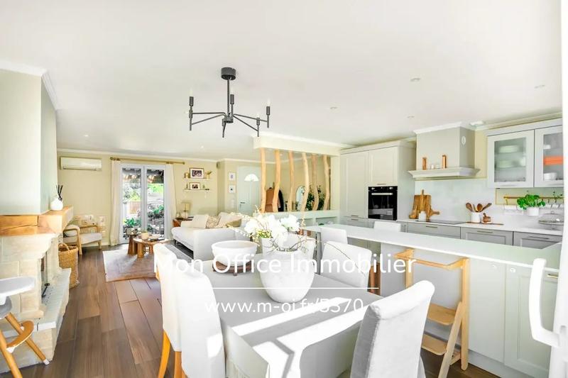 Maison - 105 m² - 4 pièces