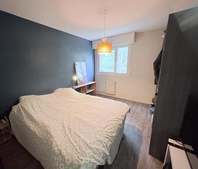 Appartement - 110 m² - 6 pièces