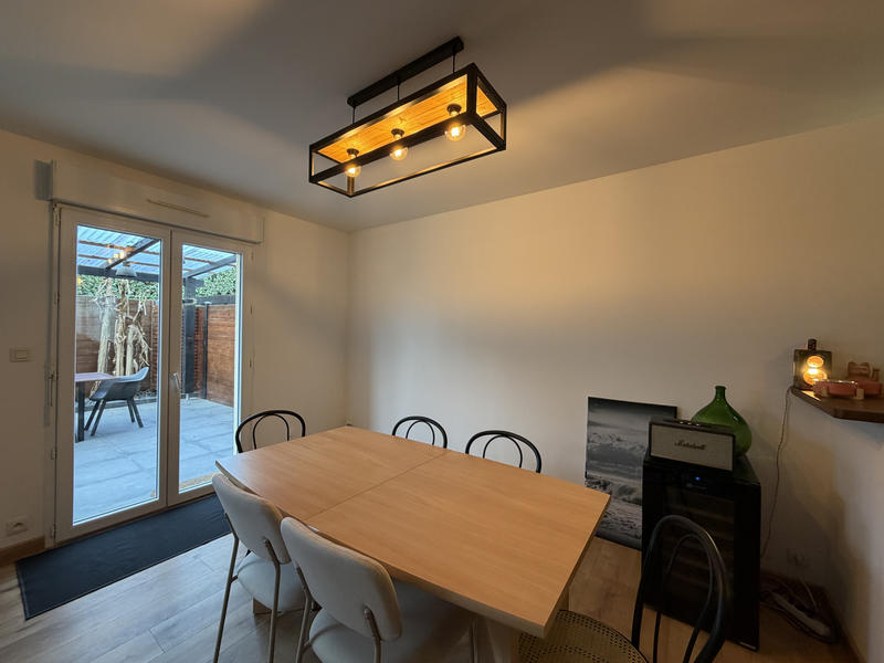 Maison - 80 m² - 4 pièces