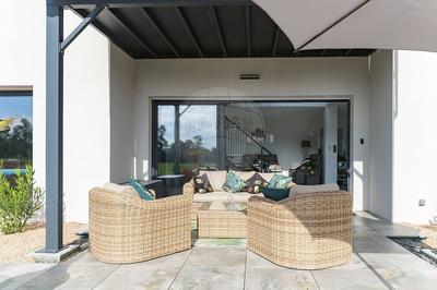 Villa - 277 m² - 10 pièces