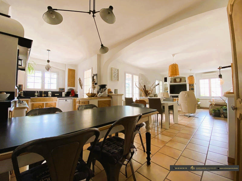 Villa - 130 m² - 5 pièces