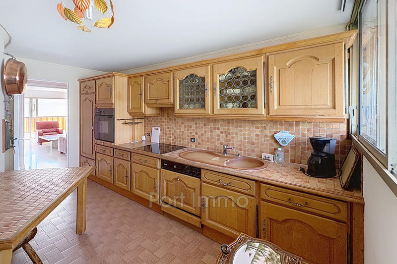 Appartement - 81 m² - 3 pièces