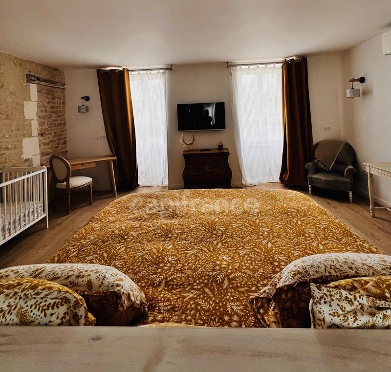 Propriété - 590 m² - 20 pièces