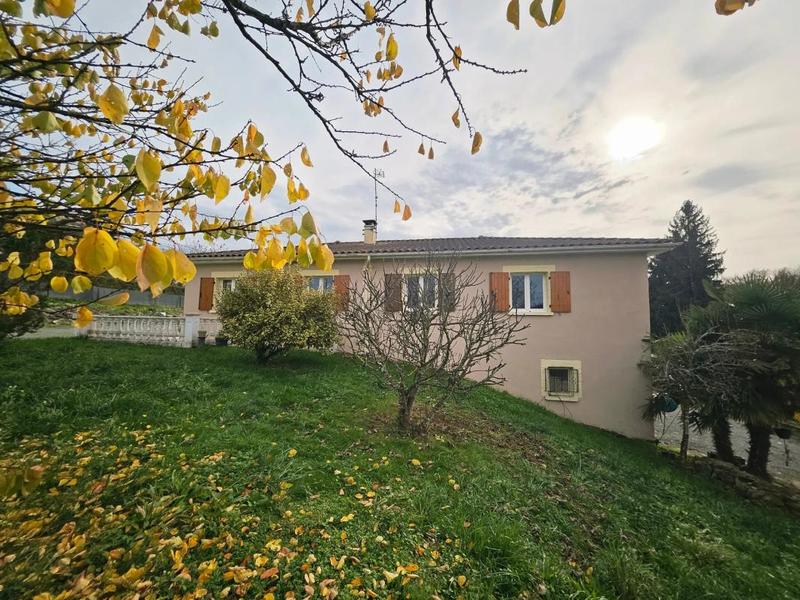 Maison - 177 m² - 7 pièces