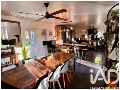 Maison - 218 m² - 6 pièces