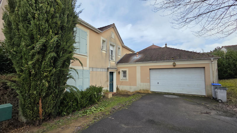 Villa - 167 m² - 6 pièces