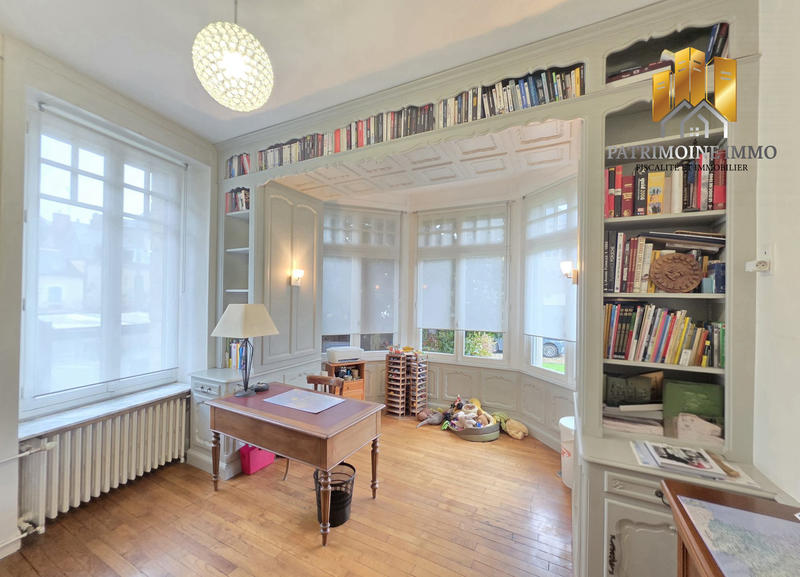 Manoir - 257 m² - 8 pièces