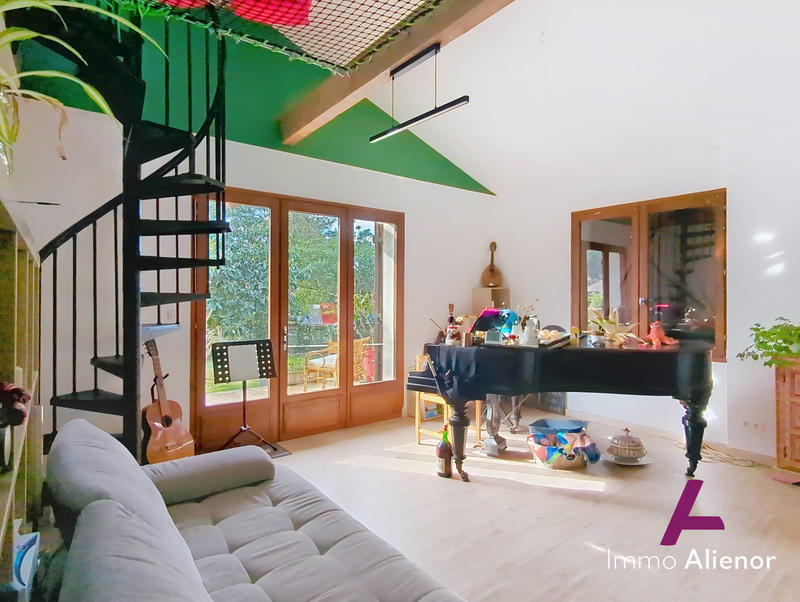 Maison - 130 m² - 5 pièces