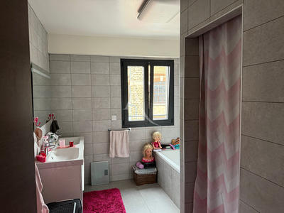 Maison - 169 m² - 5 pièces